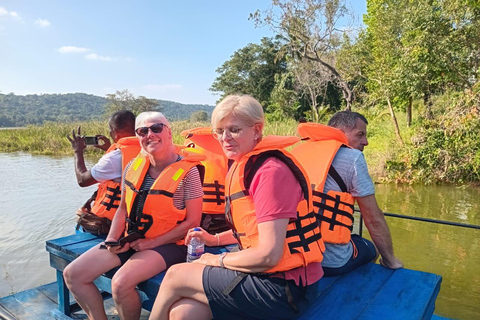 Colombo Airport → Sigiriya, Kandy, or Ella Private Car Tour Private Car with Driver – Up to 100 km