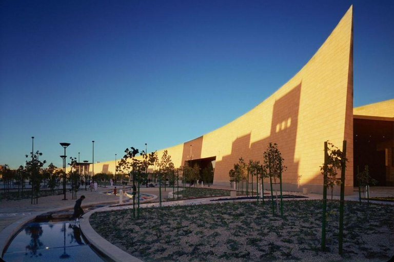 Riyadh: 3-Days Private City Tour and Six Flags Al Qiddiyah