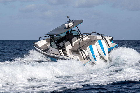 St Julian's: Axopar 28 Speedboat Rental with Captain