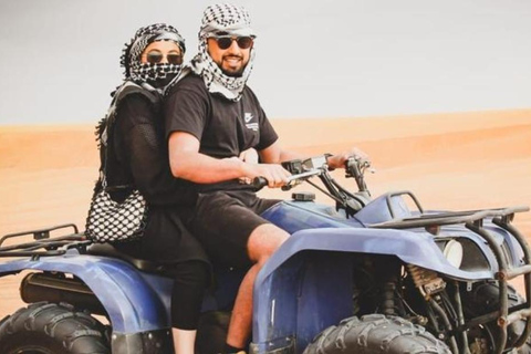 رحلة ركوب الجمال التقليدية في الدوحة وتجربة قيادة سيارات الدفع الرباعي الحديثة على الطرق الوعرةال