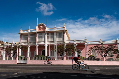 São Vicente: Full-Day Guided Tour with Lunch São Vicente: Full-Day Guided Tour with Lunch