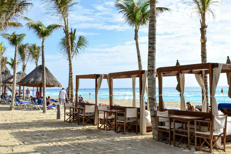 Privater Shuttle vom Flughafen CUN zum NYX Hotel Cancun