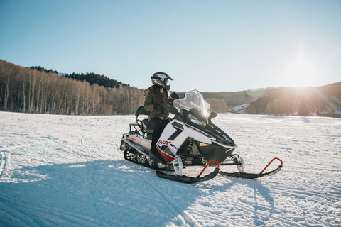 Canmore/ Banff: Snowmobile Riding Adventure in Golden Town