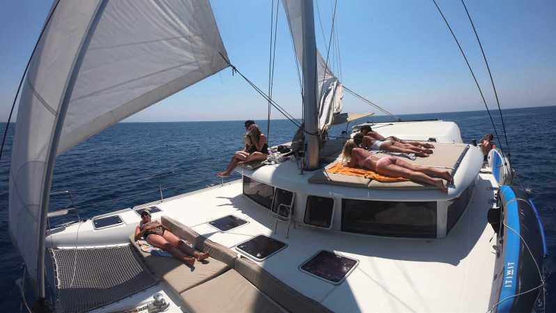 Alghero: Full day catamaran excursion in the Gulf