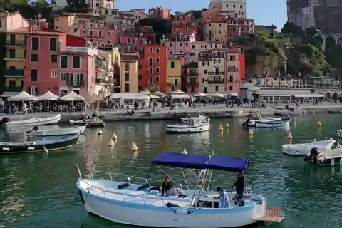La Spezia : Tour delle Cinque Terre al mattino o al tramonto e aperitivo