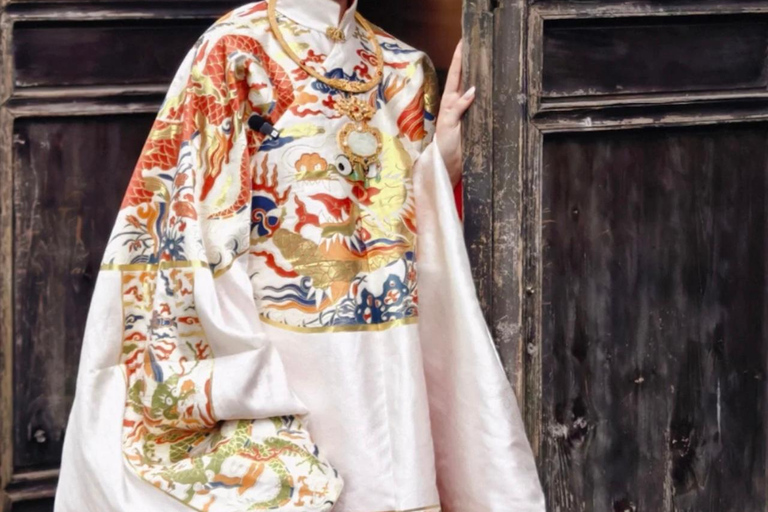 Hangzhou: Traditional Makeover & Photoshoot Experience