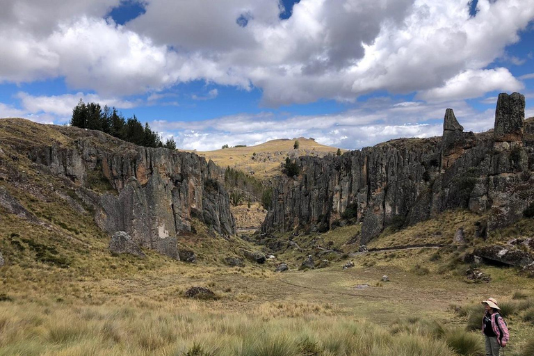 Cajamarca: Yacimiento arqueológico de Cumbemayo + Entrada