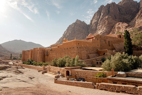 Le mont Moïse et Sainte-Catherine depuis Dahab