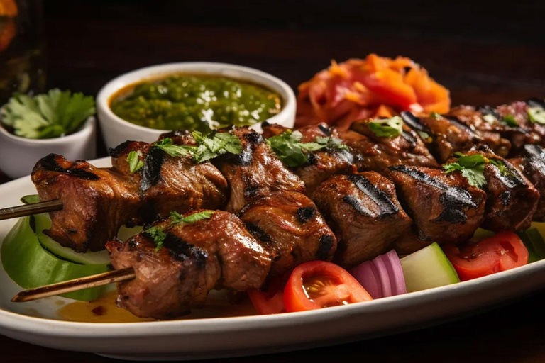 Muscat: Street Food & Souq Walk tour