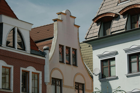 Bratislava: Nitra & Banská Štiavnica Private Day Trip Group of 4 in private vehicle