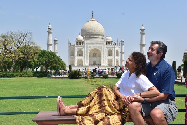 From Delhi: Taj Mahal and Agra Day Trip with Options