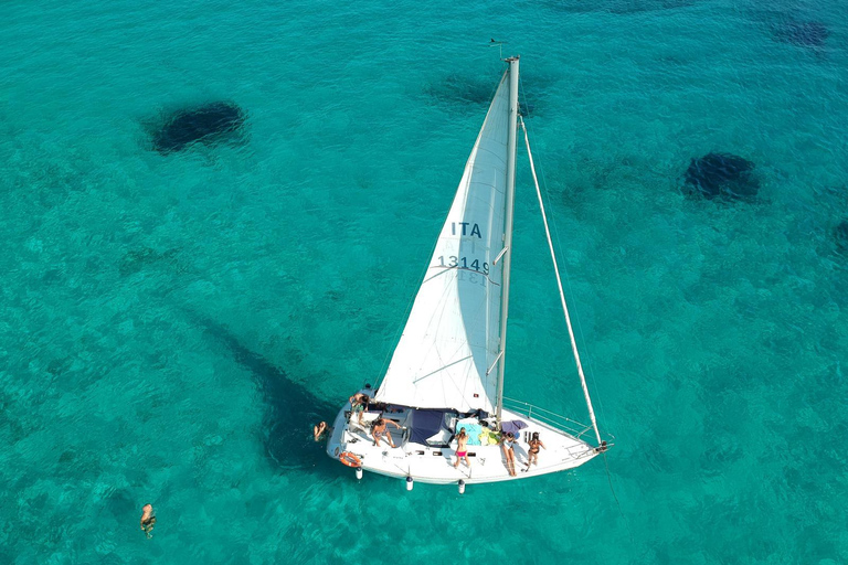 From Stintino: Half-Day Sailing Boat Tour to La Pelosa From Stintino: Half-Day Whit Sailing Boat Tour to Asinara