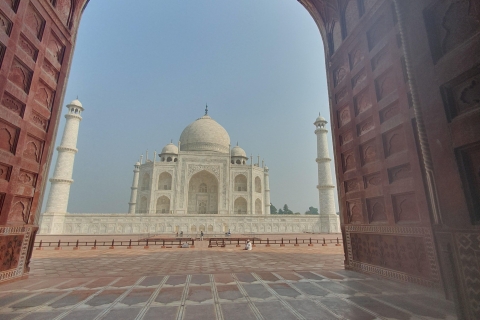 Von Delhi: Taj Mahal Agra Tour mit privatem Hubschrauber/JetVon Delhi: Taj Mahal Agra Tour mit privatem Hubschrauber