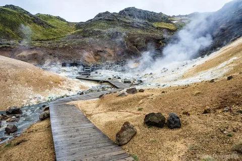 Reykjanes & Blå lagunen (Premium-entré) - PRIVAT TUR