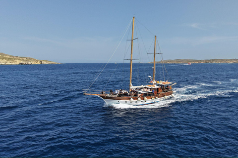From Malta: Comino and Gozo Boat Tour with Blue Lagoon Stop