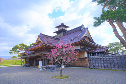 Hokkaido Hakodate 2D1N Cherry Blossoms Bus Tour from Sapporo 1 People / 1 Room