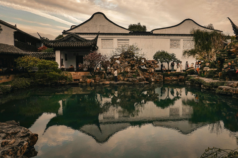 From Shanghai with Bullet Train: Suzhou Private Day Trip From Shanghai with First-class Seat Train: Suzhou Day Trip