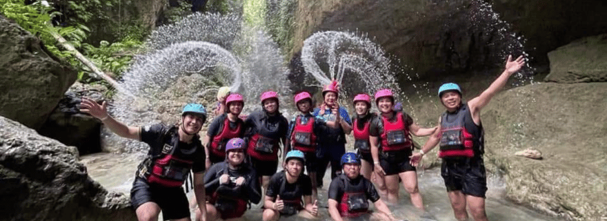 LE MEILLEUR DE CEBU : Aventure de canyoning aux chutes de Kawasan