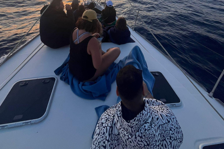 Bonifacio by sailboat 7h: Luxury, Relaxation and Sublime Landscapes Bonifacio by sailboat 7h: Luxury, Relaxation, and Sublime Landscapes