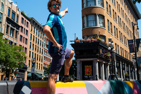 Vancouver: Coal Harbour and Historic Gastown Walking Tour