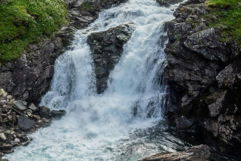 From Oslo: 2-Day Self-Guided Bergen & Flåm Railway Tour
