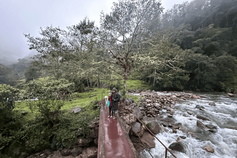 Papallacta Hot Springs und Trekking im Cuyuja Reservat mit Transfer