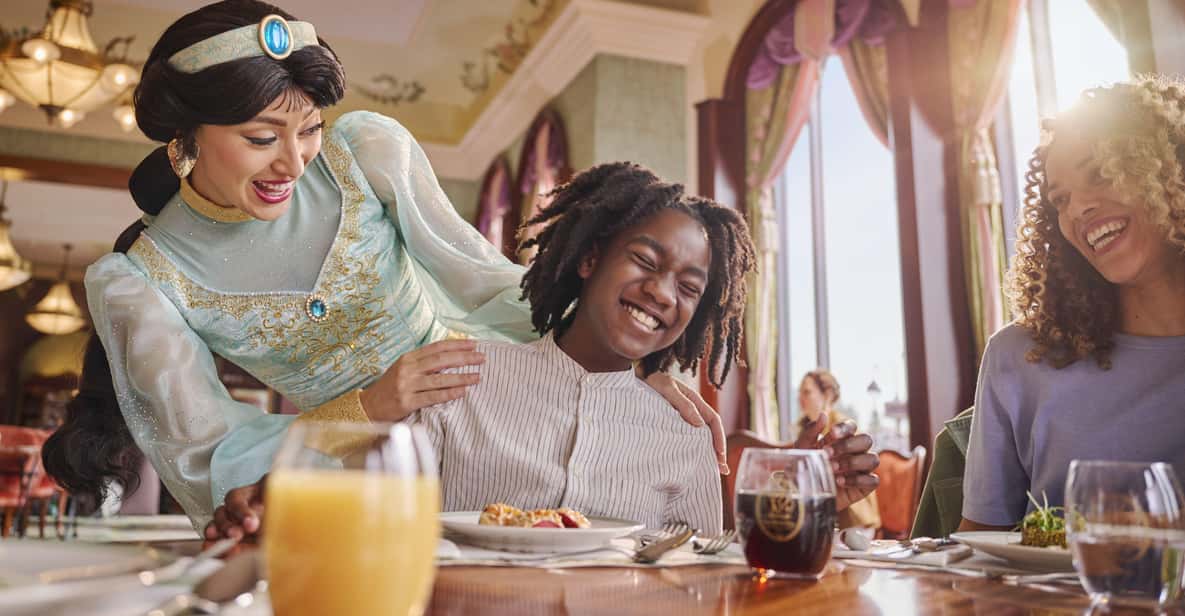 Afbeelding 3 van Dagticket Disneyland® Parijs