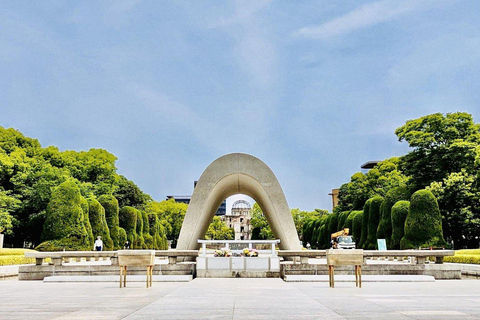 من أوساكا: رحلة يومية خاصة إلى هيروشيما بالقطار السريع