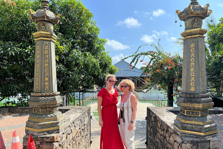 Colombo: Heritage Tuk Tuk Tour with Lunch & Local Guide