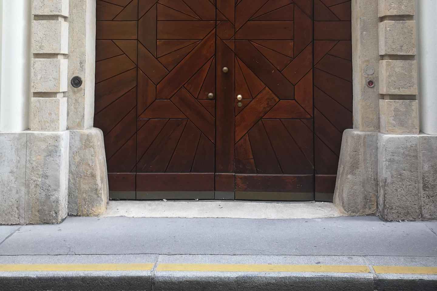 ウィーン 秘密とスキャンダル グループツアー