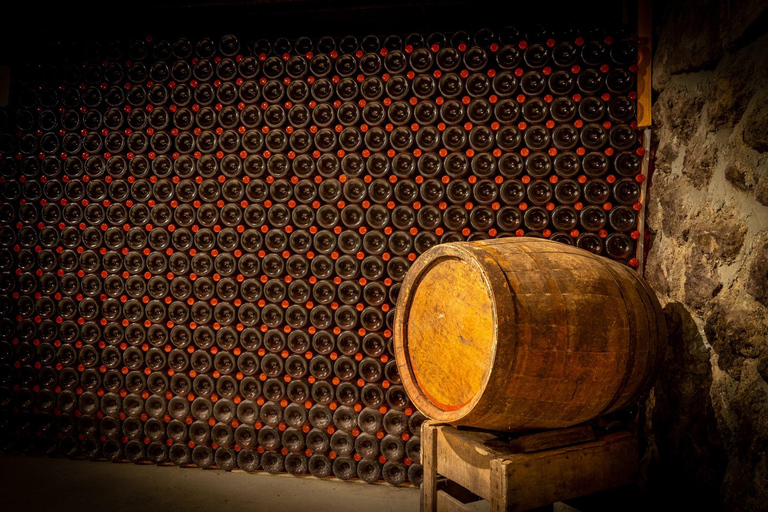 Heart of the Valley: Tour the estate and taste 4 Champagnes Heart of the Valley: Tour the estate and enjoy a tasting of 4 Champagnes