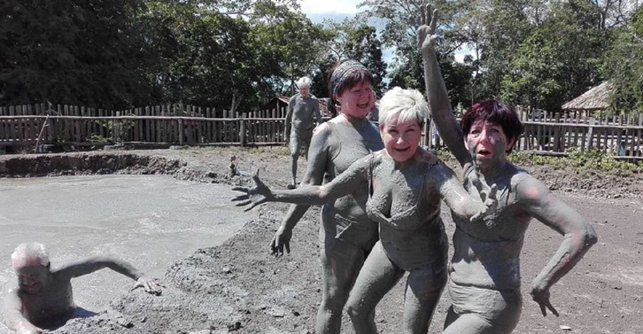 Trinidad, Mud Volcano Tour - Housity