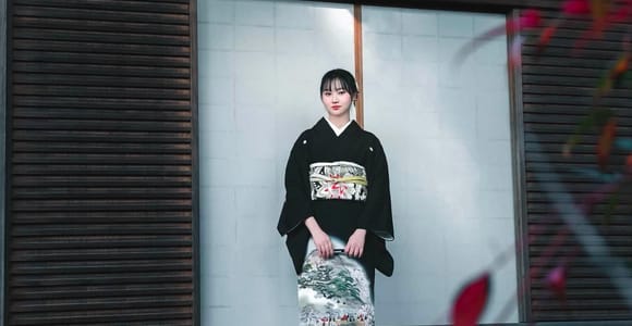 Kyoto Kiyomizu: Kimono & Yukata Rental Experience