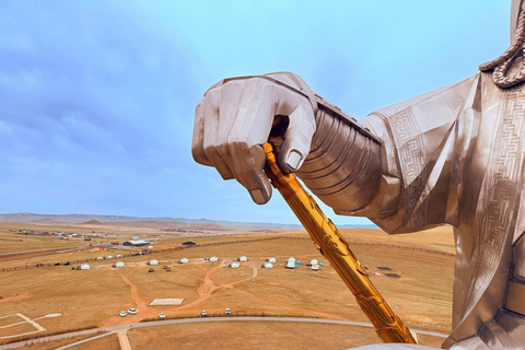 Chinggis Khaan Equestrian Statue & Monastery Tour