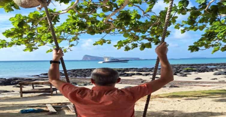 Nord de l'île : marché de Port-Louis, jardin botanique et plages