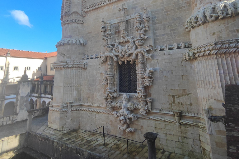 From Lisbon: Medieval Tour, Batalha, Tomar, Alcobaça, Óbidos Private Tour Option