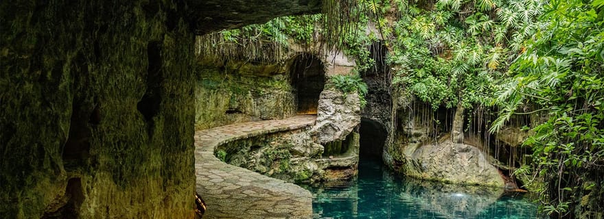 Mérida : Uxmal et Hacienda Mucuyché : expérience patrimoniale d'élite