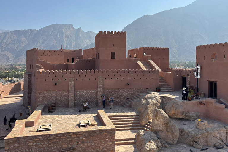Muscat: Rustaq, Nakhal Forts and Hot Springs with Lunch