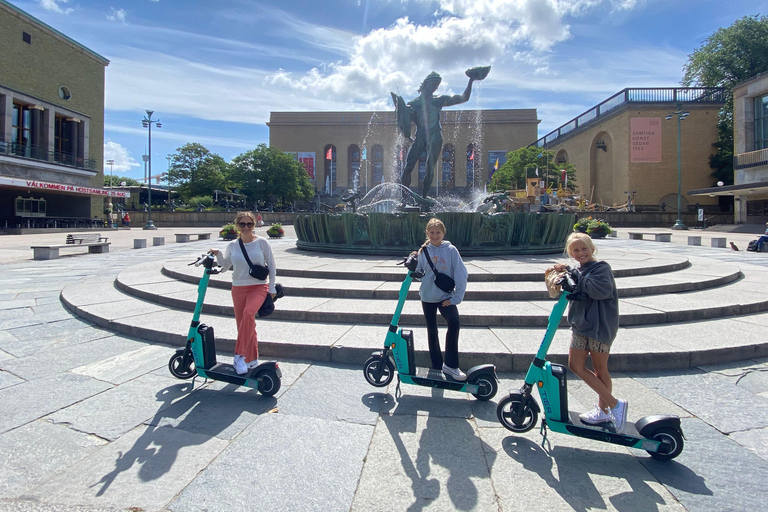 Gothenburg: Private Scooter Tour with Hotel Pickup