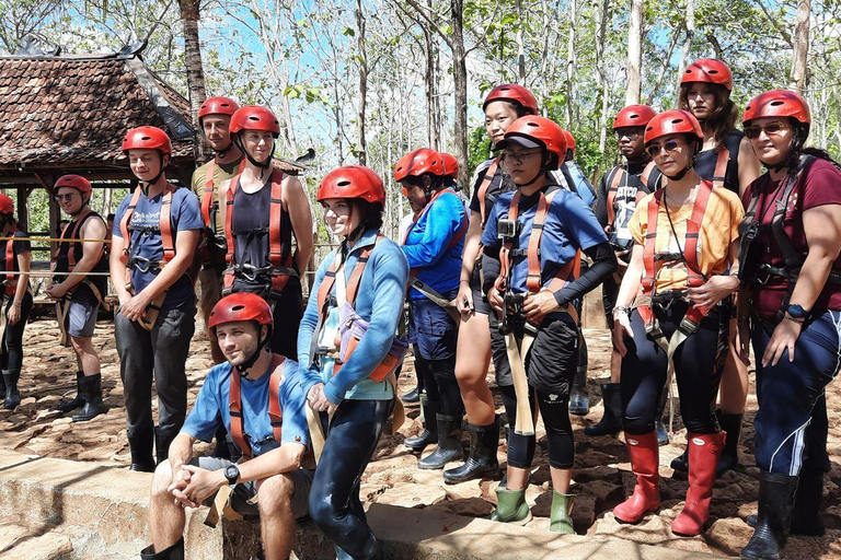 Yogyakarta: Aventura en la Cueva de Jomblang y la Cueva de Pindul en un díaCueva de Jomblang y Cueva de Pindul (ticket de entrada incluido)