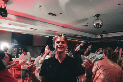 Tirana: Pub Crawl with 1 hour of Unlimited Drinks