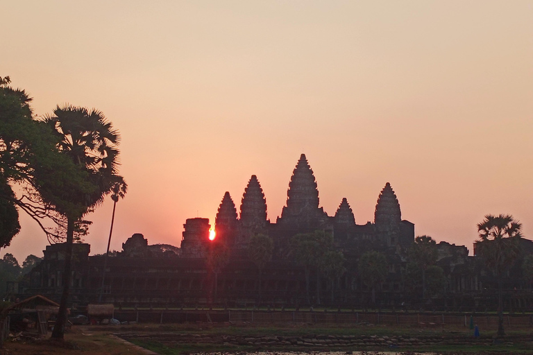 Excursión de tres días con salida del sol en el templo de Angkor Wat