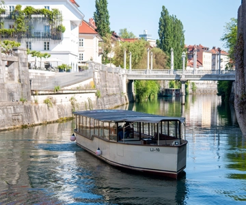 Ljubljana: ginproeverij rondvaart op de Ljubljanica