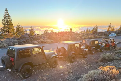 Tenerife: Wrangler jeep tour in the volcano teide at sunset