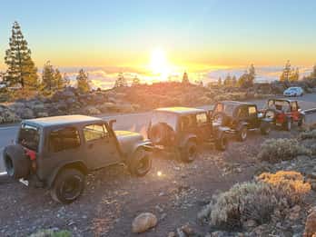 Tenerife: Wrangler jeep tour in the volcano teide at sunset