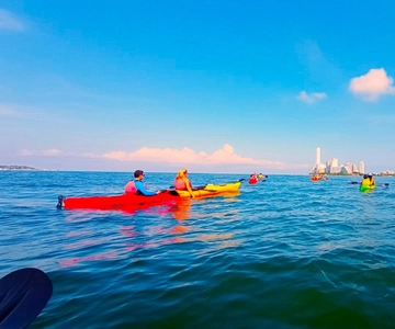 Cartagena: Tierra Bomba Island Kayak Tour with Snack