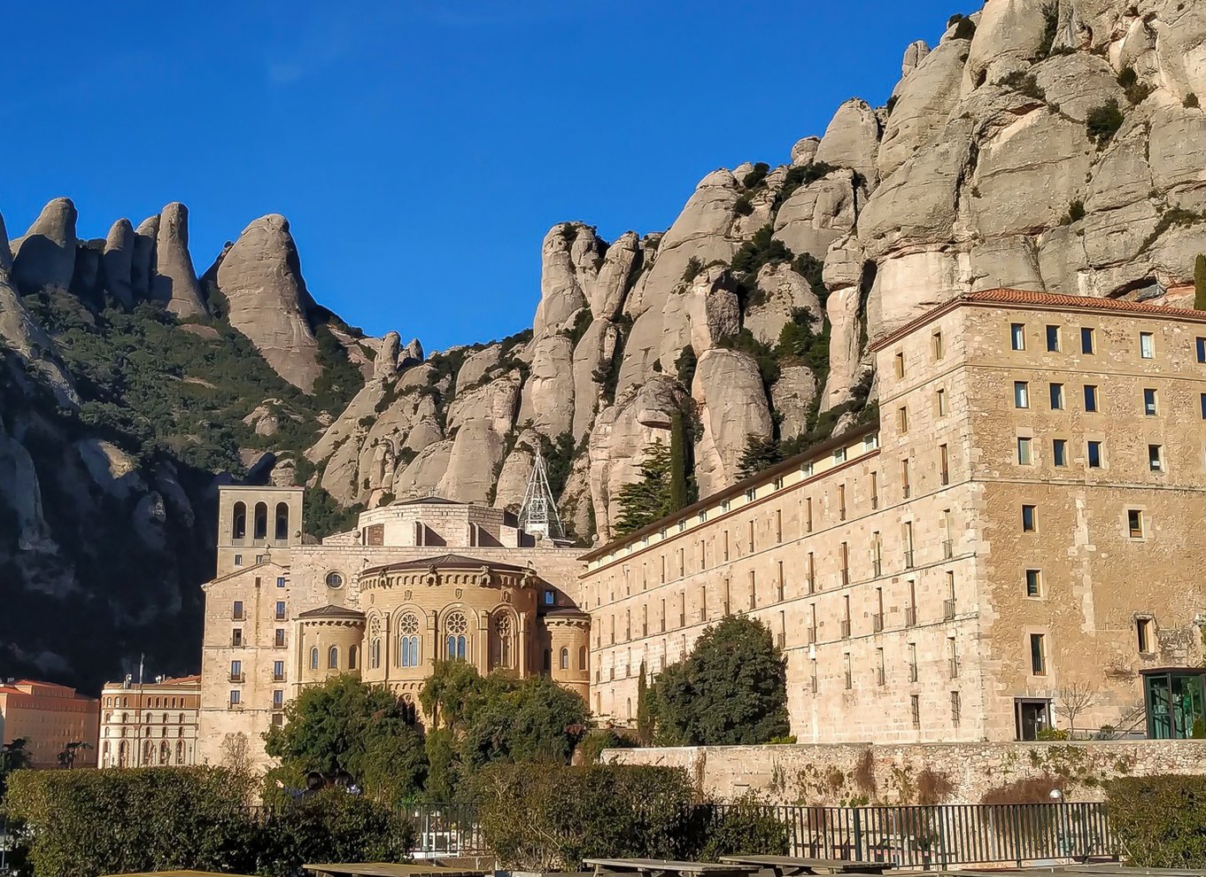 Fra Barcelona: Montserrat-bjergvandring og klostertur