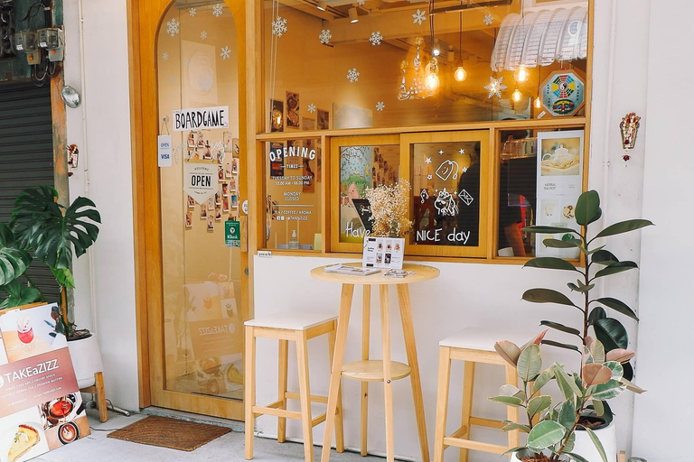 Aventura en el campo de tiro del ejército de Bangkok y visita a una tostadora de caféTiro con .38×25 y .22×50 (1-3 personas) + café de bienvenida