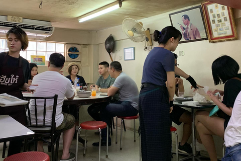 Bangkok: Here Hai Skip-the-Line Table Reservation