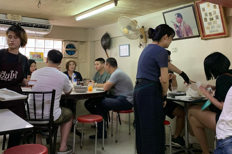 Bangkok: Here Hai Skip-the-Line Table Reservation